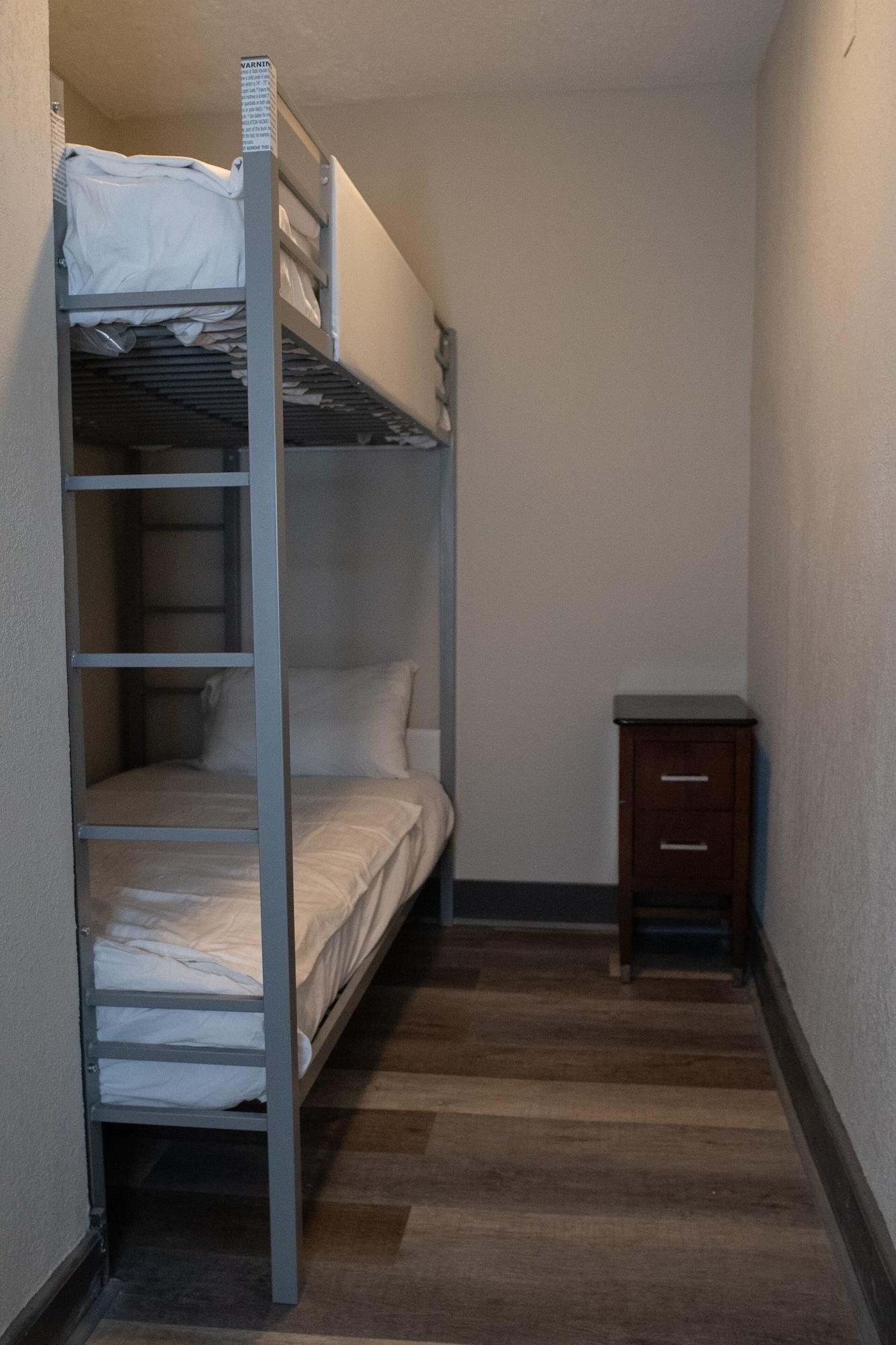 Americas Best Value Inn ディアボーン エクステリア 写真